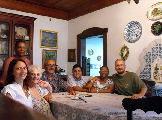 Foto di famiglia a Salvador de Bahia: Simona, donha Eva, Candida, don Geraldo, Paulinho, Lusinete, Marco.